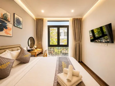 Golden Sun - PHU MY HUNG – Photos 7